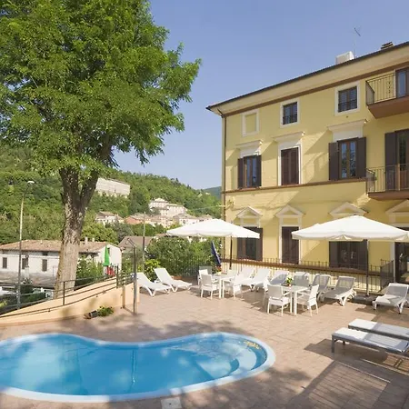 Raffaello Dimora Storica Con Piscina Panoramica Nelle Marche מלון דירות Sassoferrato