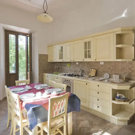 Hotel apartamentowy Raffaello Sassoferrato