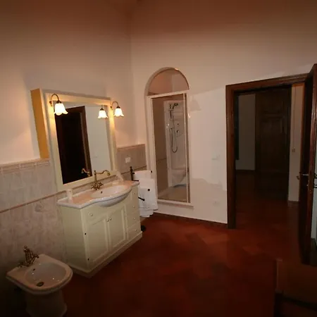 Raffaello Dimora Storica Con Piscina Panoramica Nelle Marche 4* Sassoferrato