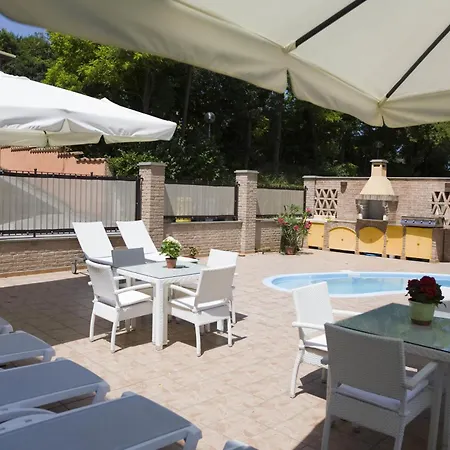 Aparthotel Raffaello 4*